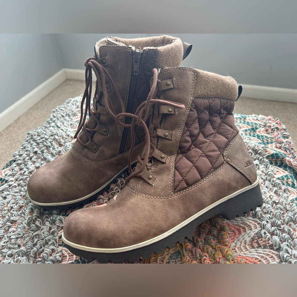 Women’s JBU by Jambu Summit Waterproof Wide brown boots. Size 8W. Adorable!